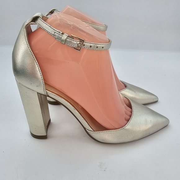 Marc Fisher Arnette Pointy Toe Ankle Strap Block Heel Pumps Gold Leather Sz 6.5 - Picture 7 of 14